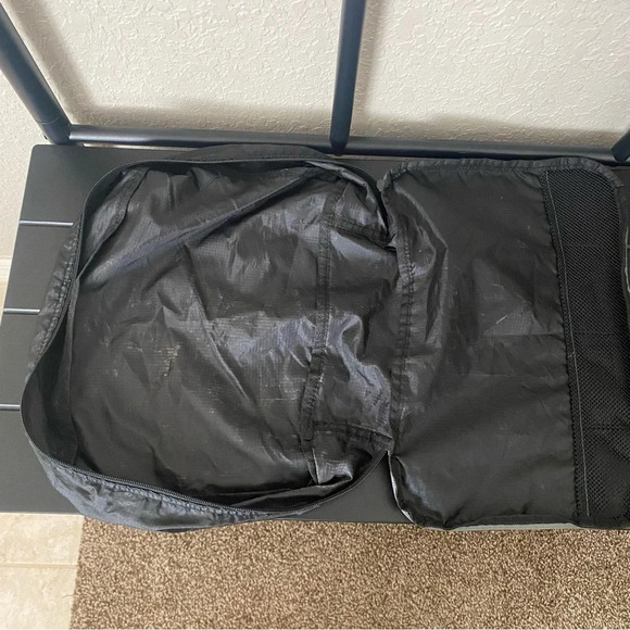 Gatorade Bolt 24 Mesh Nylon Gym Tolietry Travel Bag. - Picture 3 of 4